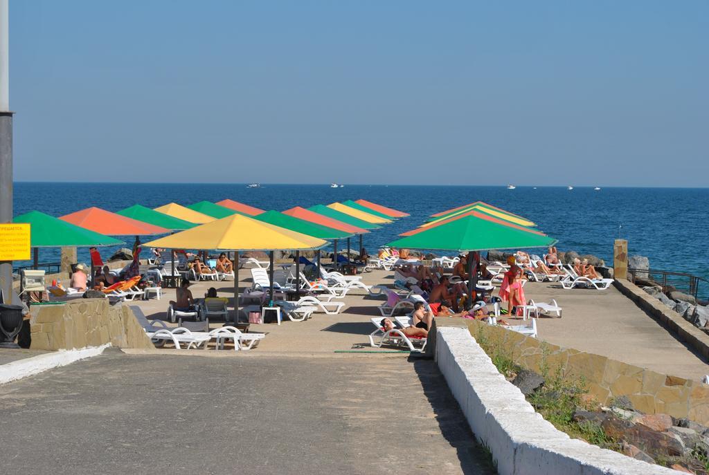 Kompleks Otdykha Elki-Palki Hotel Odessa Buitenkant foto